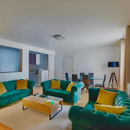 Διαμέρισμα Eiffel Tower - Spacious 4br - Sleeps 8 Παρίσι