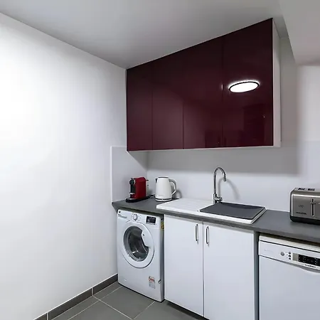 Eiffel Tower - Spacious 4br - Sleeps 8 Διαμέρισμα *