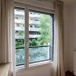 Spacious 4br - Sleeps 8 - Eiffel Tower