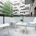 Spacious 4br - Sleeps 8 - Eiffel Tower Apartmán