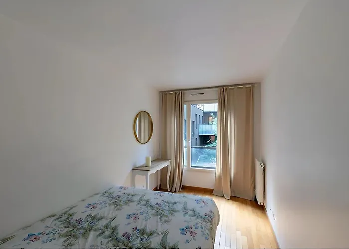 Spacious 4br For 8 - Steps From Trocadero Paris